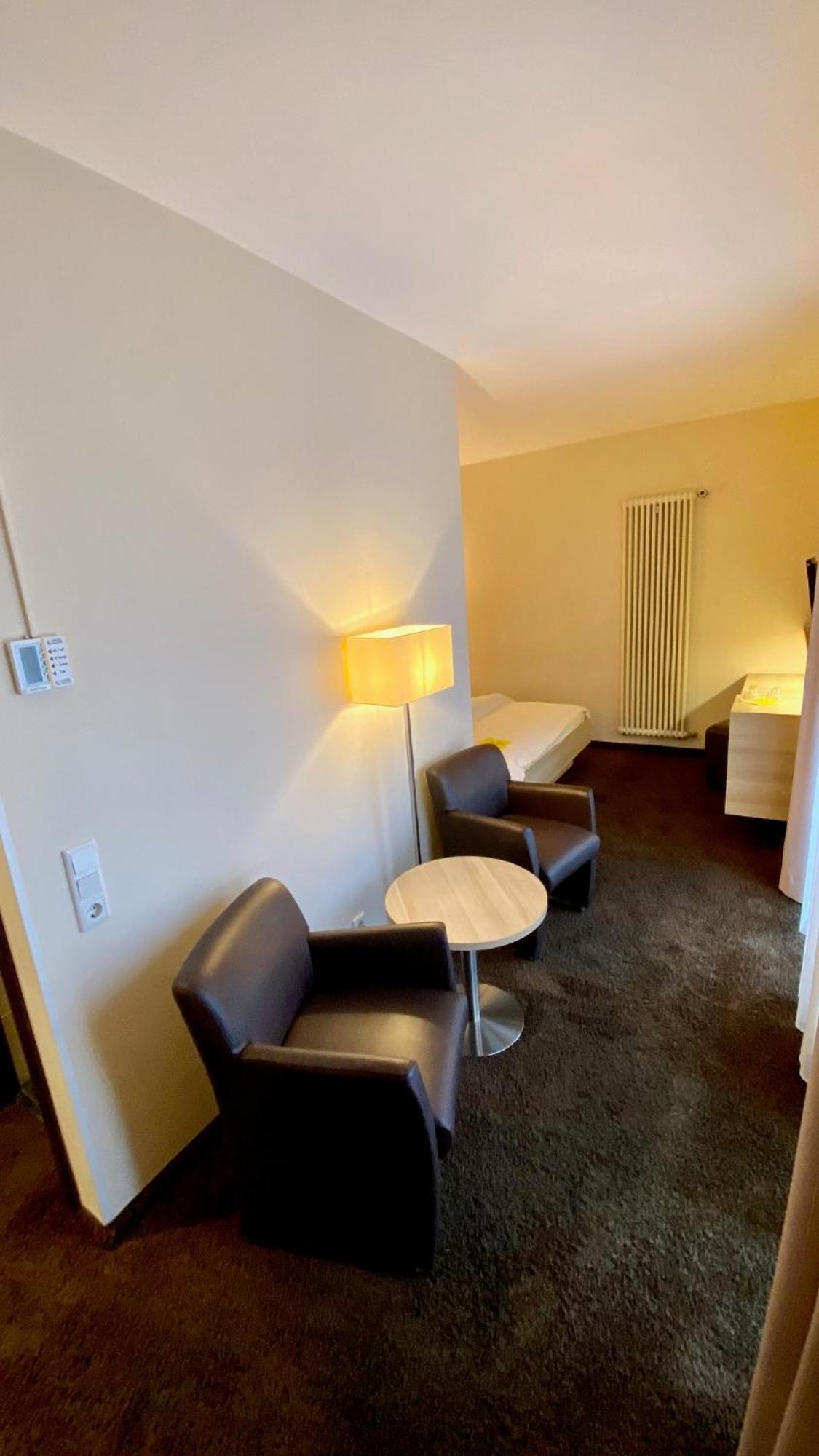 Hotel Bacchus Bensheim Zimmer foto