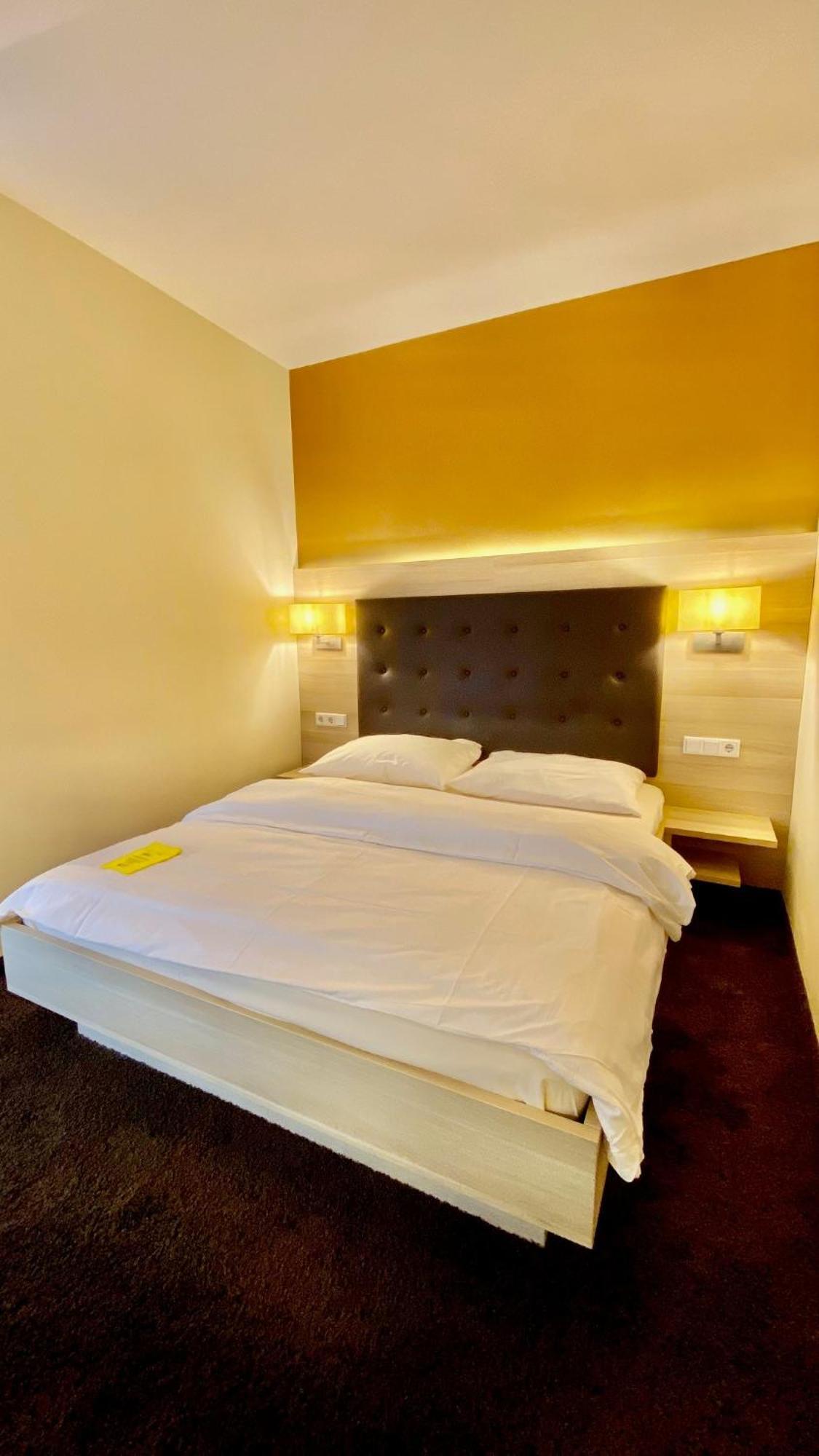 Hotel Bacchus Bensheim Zimmer foto