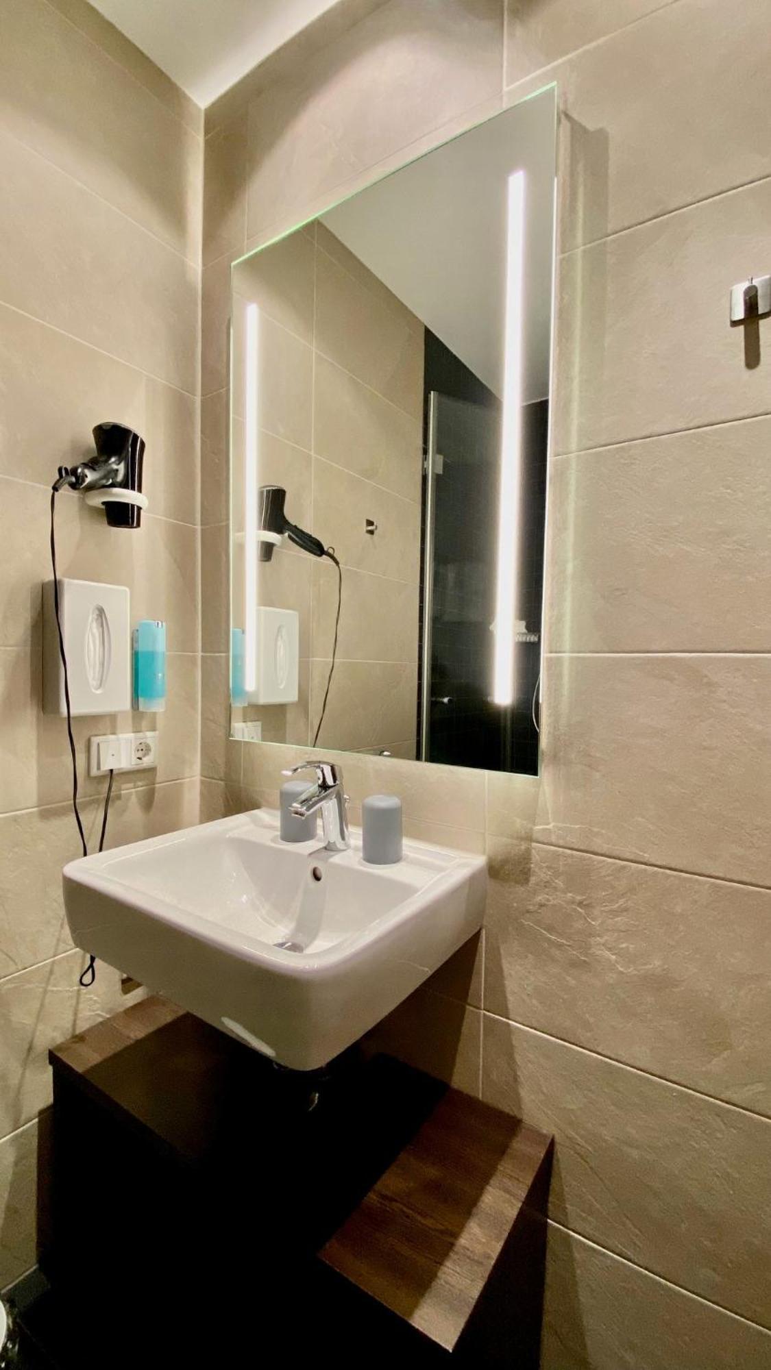Hotel Bacchus Bensheim Zimmer foto